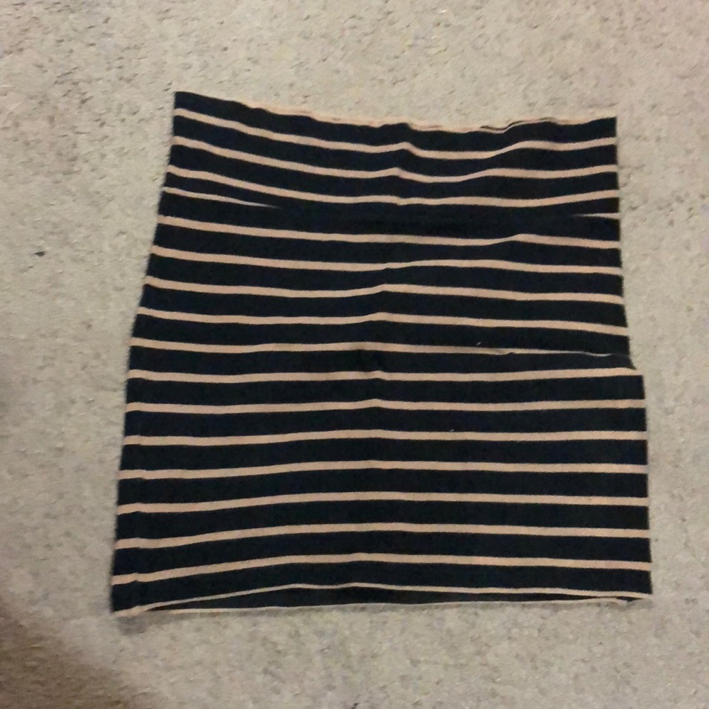 Short skirt